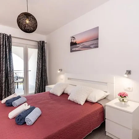 Apartment Deluxe Angelis Gradac (Split-Dalmatia)