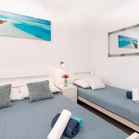 Apartment Deluxe Angelis Gradac (Split-Dalmatia)